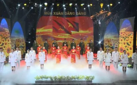 Ca nhạc: Mùa xuân dâng Đảng