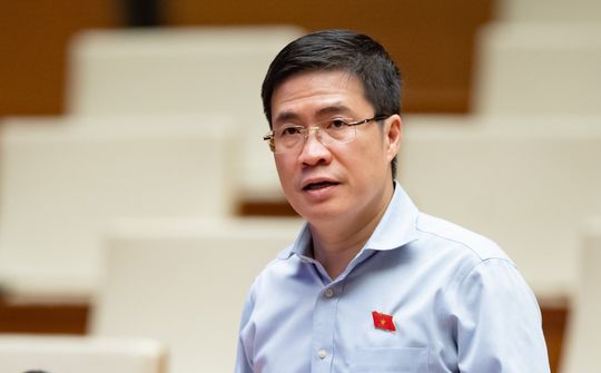 Đại biểu Hoàng Minh Hiếu - Đoàn ĐBQH tỉnh Nghệ An: Tạo hành lang pháp lý vững chắc cho việc số hóa các hoạt động ngân hàng