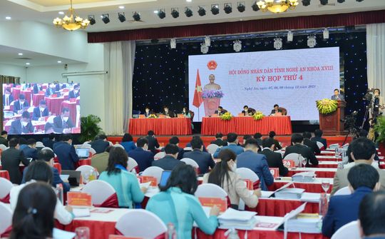 Phóng sự về việc thực hiện chính sách hỗ trợ người lao động, người sử dụng lao động gặp khó khăn do dịch Covid-19