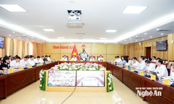 Chủ tịch UBND tỉnh Nghệ An yêu cầu tập trung cao nhất cho mục tiêu tăng trưởng năm 2026