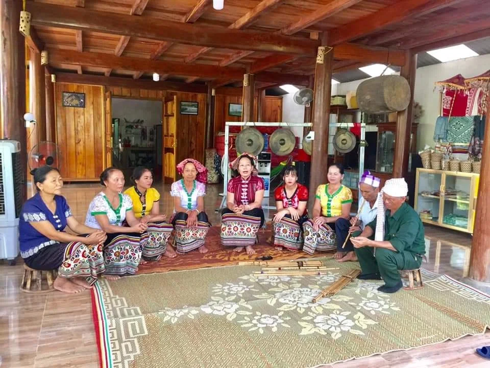 trai_nghiem_du_lich_cong_dong_tai_ban_hoa_tien102280_24122021.jpg