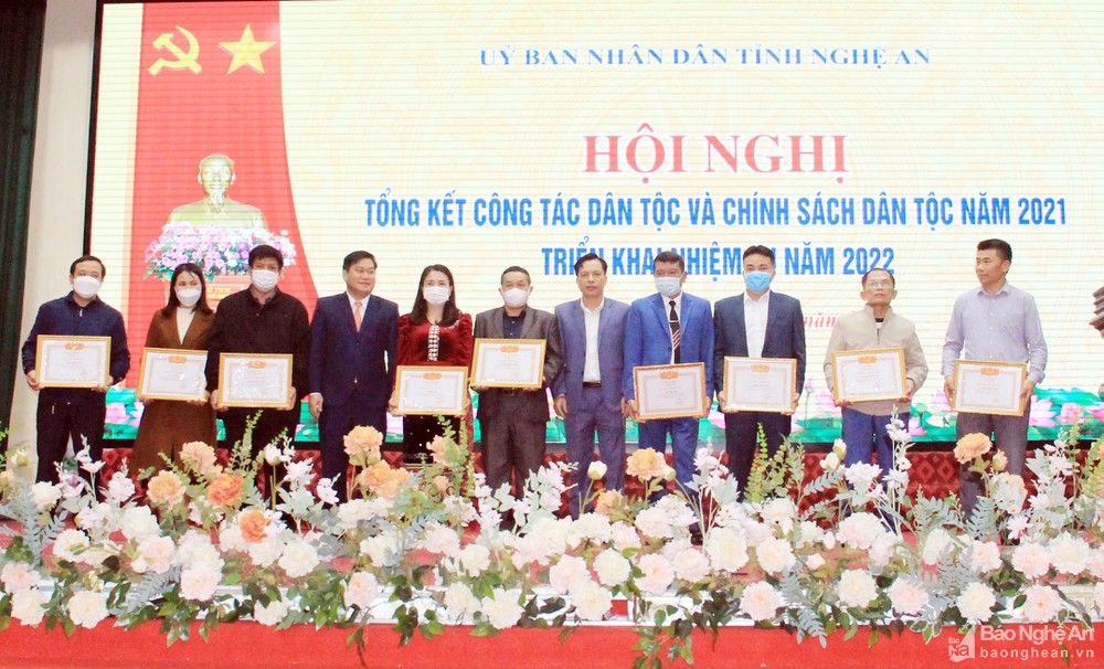 bna_ban_dan_toc4_thanh_quynh4211935_1412022.jpg
