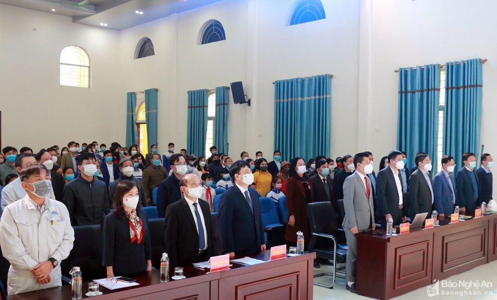 bna_cac_dai_bieu_du_le_chao_co_tai_buoi_le_phat_dong_anh__mh4277292_1912022.jpg