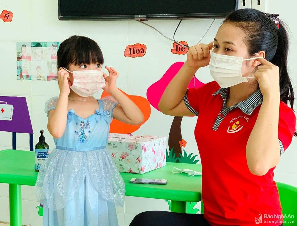 bna_huong_dan_hoc_sinh_su_dung_khau_trang_an_toan__tp_vinh8087659_2512022--n1.jpg