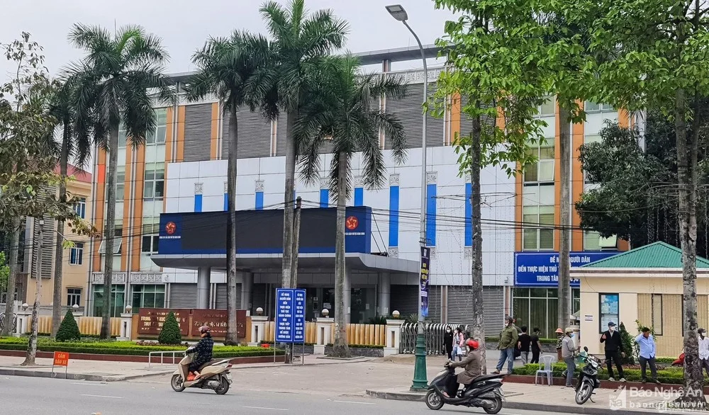 bna-trung-tam-phuc-vu-hanh-chinh-cong4936267-2142022-6520.jpg