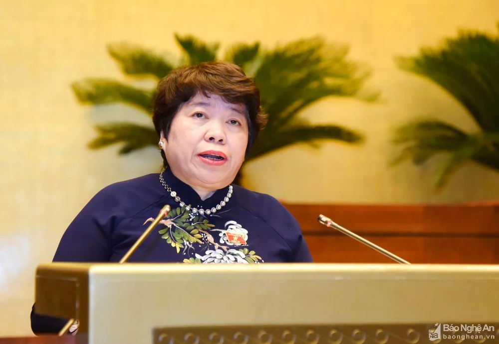 bna-cn-uy-ban-xa-hoi-nguyen-thuy-anh1-5890.jpg