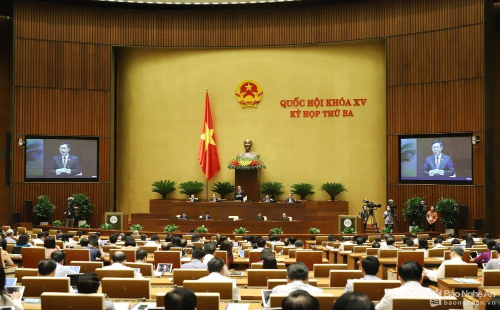 bna-toan-canh-phien-lam-viec-ngay-9-6-tai-hoi-truong-dien-hong-nha-quoc-hoi-anh-quang-khanh-5114.jpg
