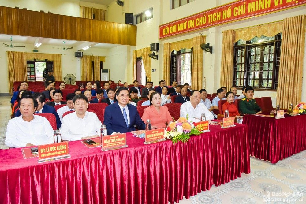 bna-dai-bieu-anh-thanh-le-8548.jpg
