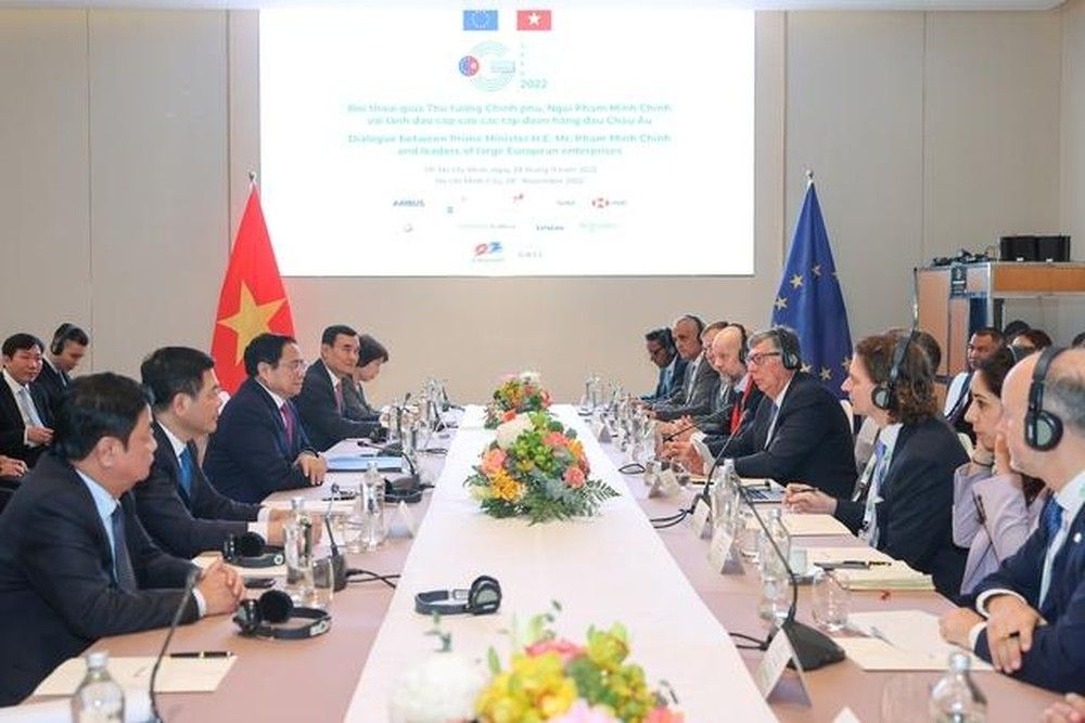 trong-khuon-kho-dien-dan-va-trien-lam-kinh-te-xanh-gefe-2022-thu-tuong-pham-minh-chinh-da-tiep-lanh-dao-cac-tap-doan-lon-cua-chau-au-9932.jpg