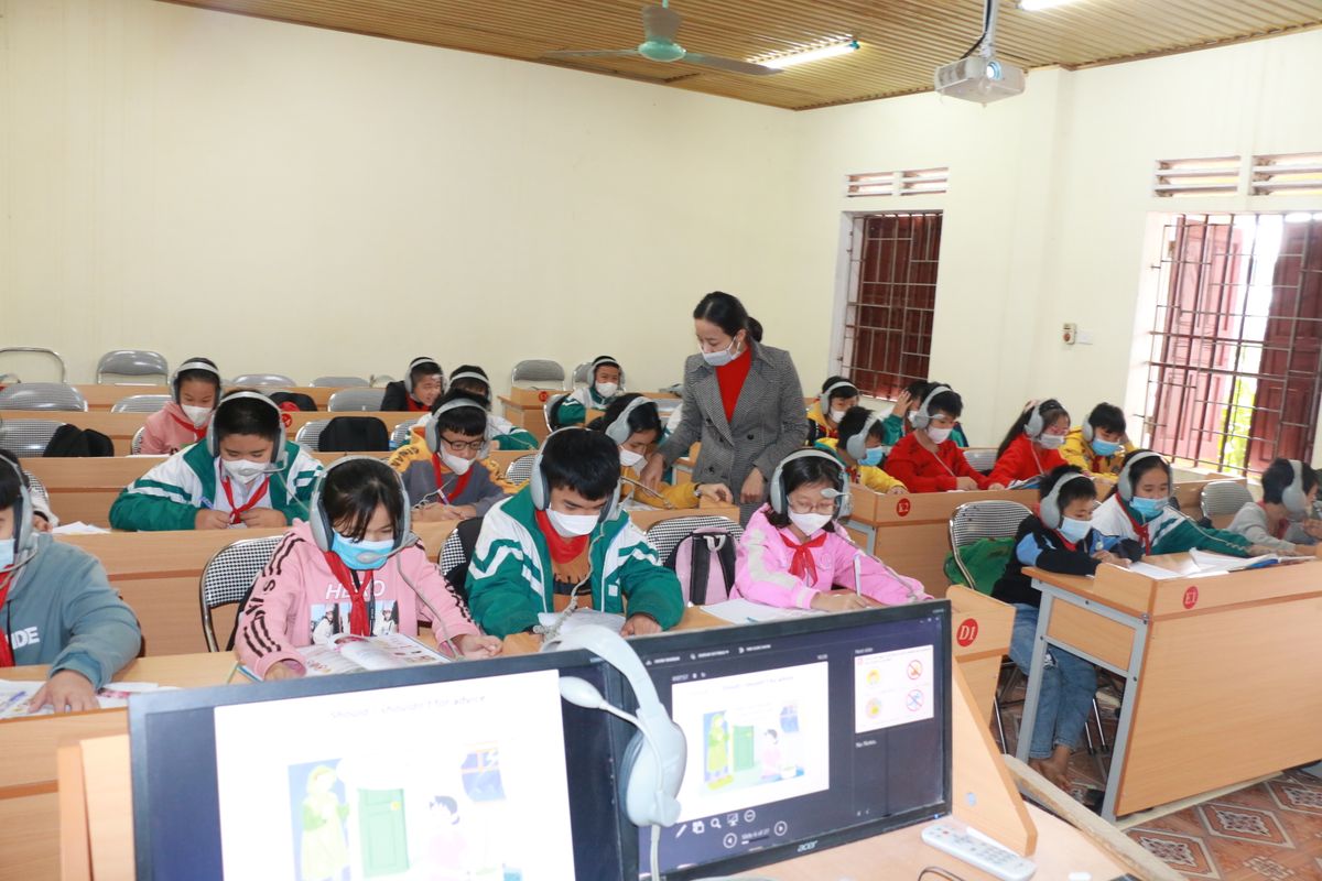 gio_thuc_hanh_mon_ngoai_ngu_cua_hoc_sinh_huyen_do_luong_anh__mhjpeg311659_1442022.jpg