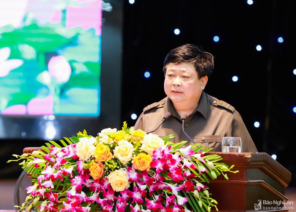 bna_hoi-thao-khoa-hoc-dong-chi-phan-dang-luu-voi-cach-mang-viet-nam-va-que-huong-nghe-an-hinh-anh-6.jpg