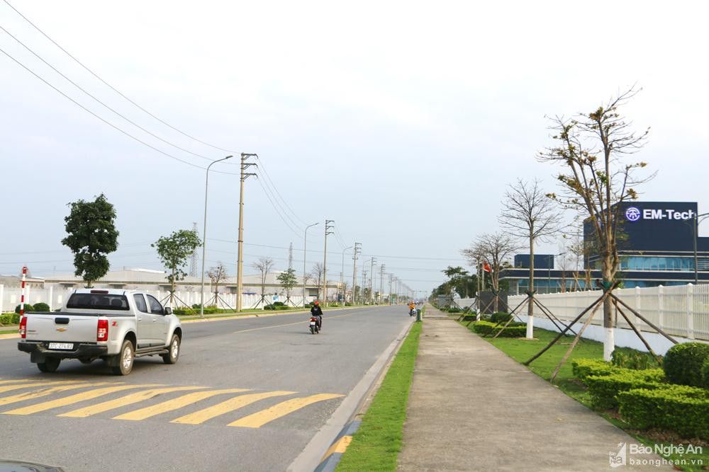 bna-kcn-vship-hung-nguyen-duoc-dau-tu-ha-tang-dong-bo-anh-nguyen-hai-5609--n1.jpg