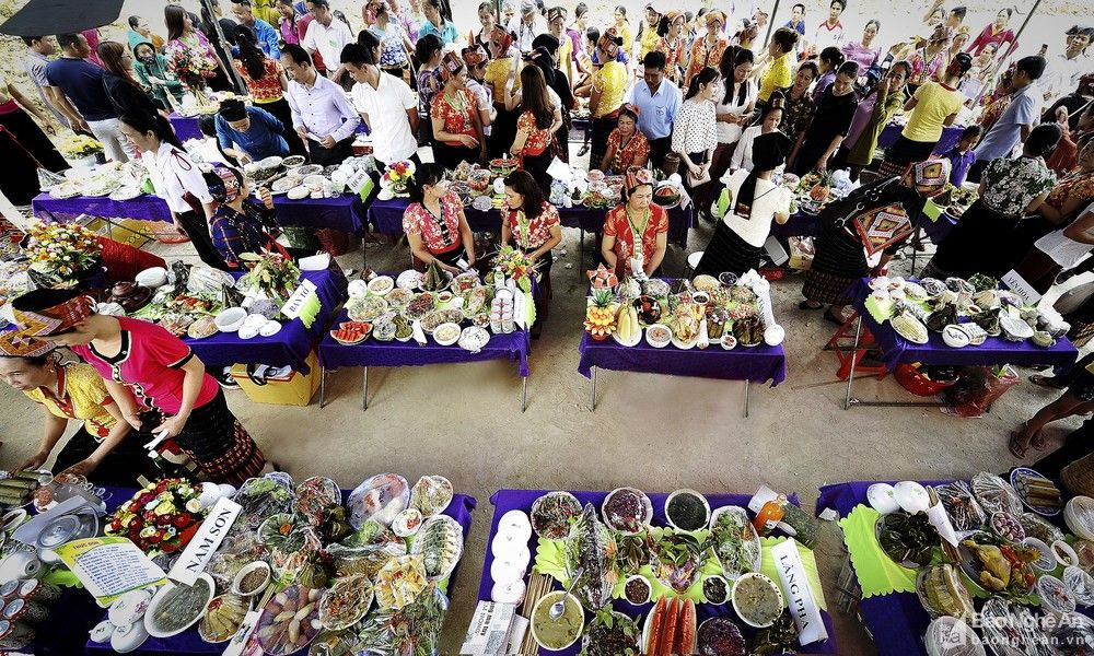 hoi-cho-am-thuc-mien-tay-nghe-an.jpg
