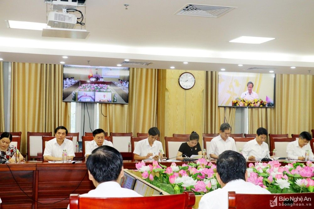 bna-cac-dai-bieu-nghe-phat-bieu-tai-dau-cau-ha-noi-anh-my-ha-9183.jpg