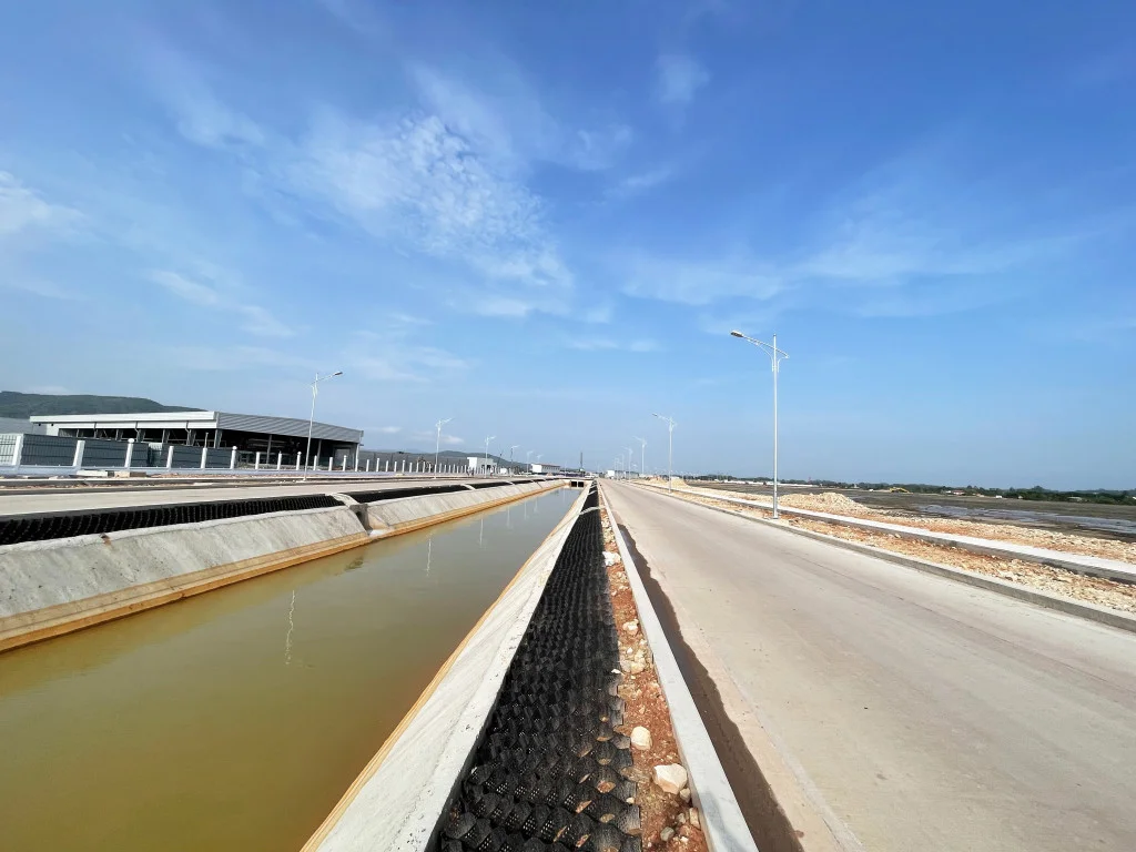 kcn-song-khoai-tx-quang-yen-da-hoan-thanh-co-so-ha-tang-tap-doan-inko-solar-viet-nam-se-dat-xuong-san-xuat-o-day-1123.jpg