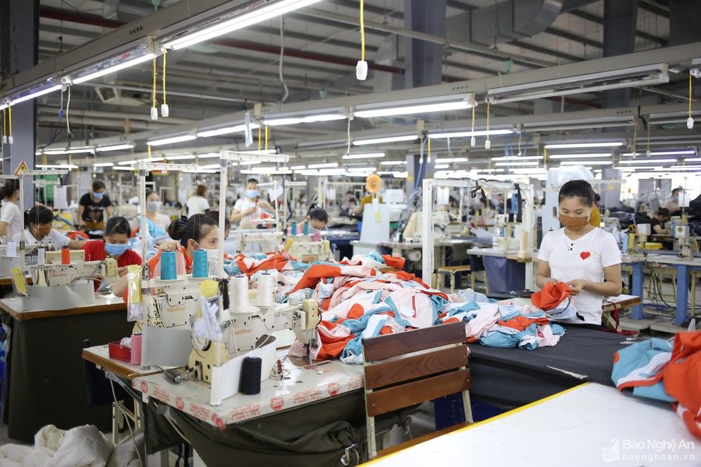 bna-cong-ty-may-prex-vinh-don-hang-doi-dao-dam-bao-viec-lam-cho-lao-dong-anh-thu-huyen-6490.jpg