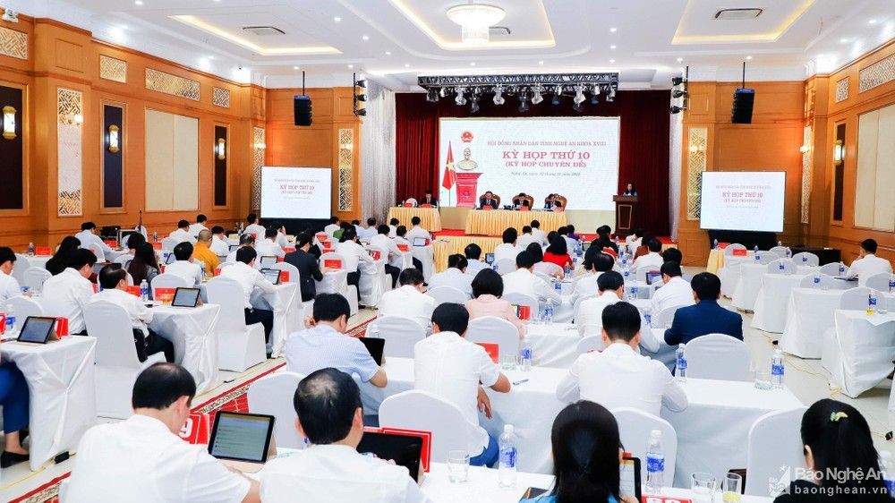 bna-toan-canh-ky-hop-thu-10-hdnd-tinh-nghe-an-khoa-xviii-897.jpg