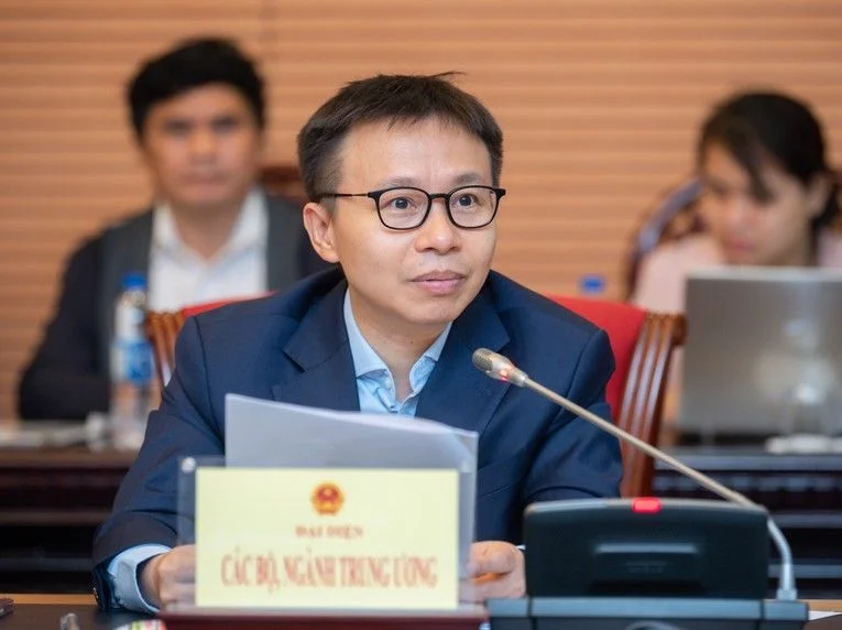 tran-manh-hung-ct-luat-quoc-te.jpg