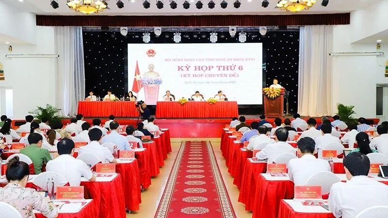 nghe-an-thong-qua-nghi-quyet-ve-thuc-hien-chuong-trinh-giam-ngheo-ben-vung-074057.jpg