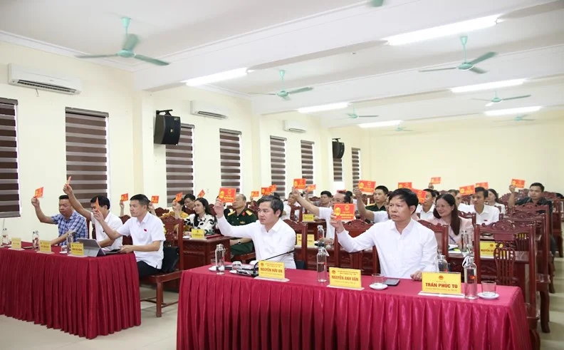 hdnd-thi-xa-hoang-mai-khoa-iii-to-chuc-thanh-cong-ky-hop-thu-8--n3.jpg