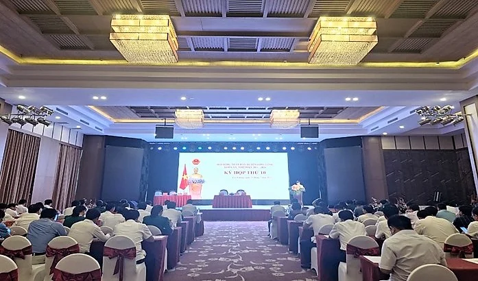 huyen-con-cuong-khai-mac-ky-hop-thu-10-hdnd-huyen-khoa-xx-nhiem-ky-2021--2026--n3.jpg