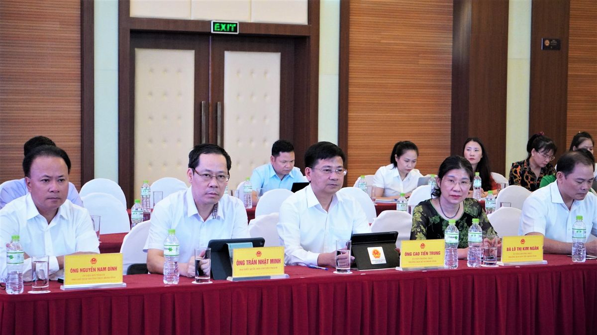 bao-cao-de-dan-hoi-nghi-giao-ban-thuong-truc-hdnd-cap-huyen-cum-2-lan-thu-ba-nhiem-ky-2021-2026--n4.jpg