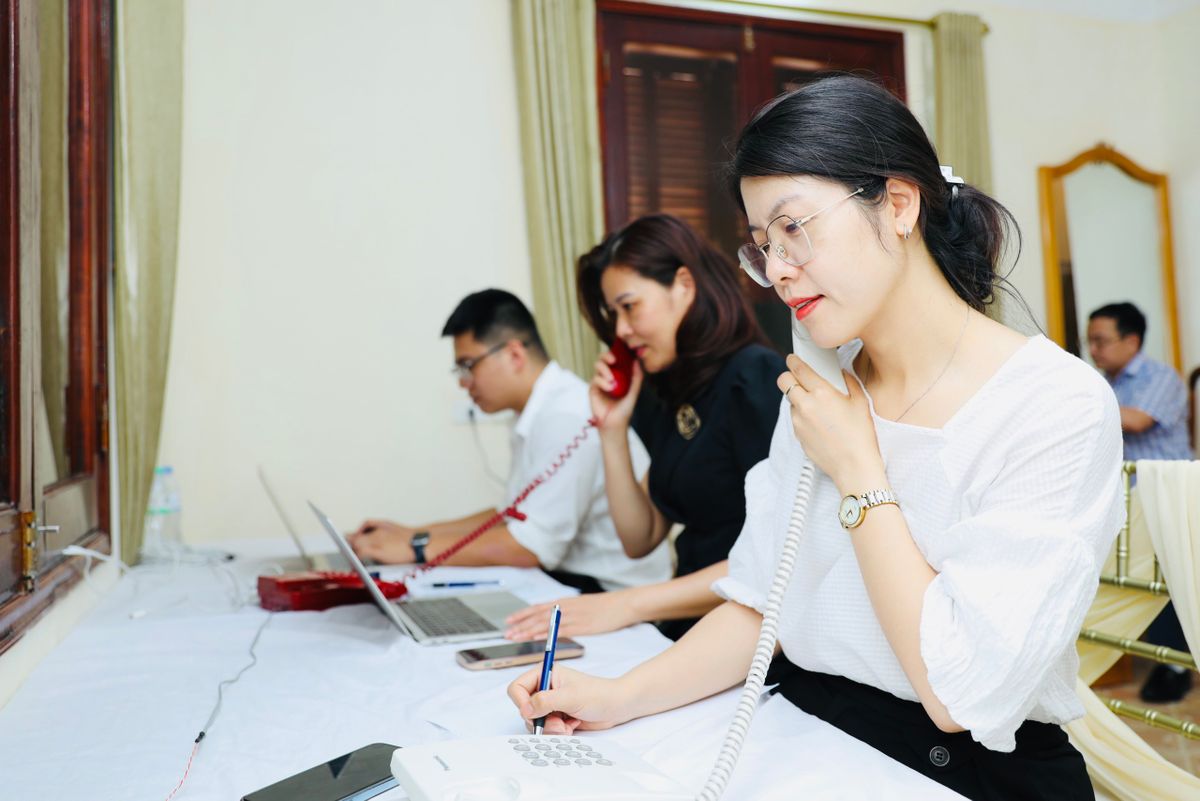 13-cu-tri-kien-nghi-phan-anh-qua-duong-day-nong-tai-phien-khai-mac-ky-hop-thu-11--n3.jpg