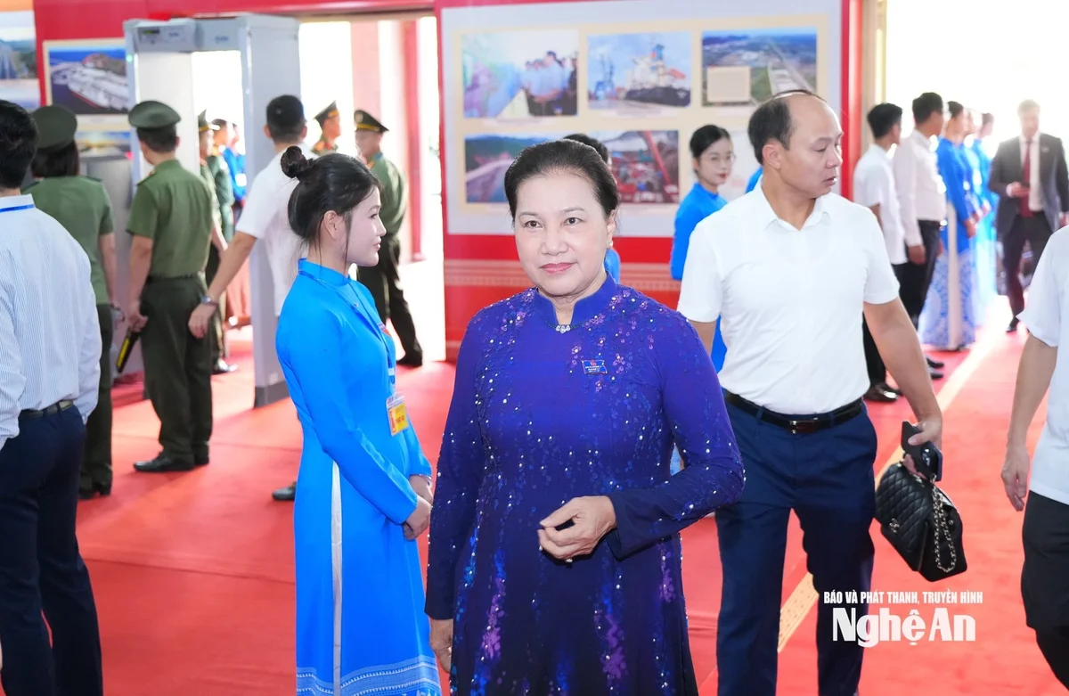 bna_dai-hoi-dang-24.jpg