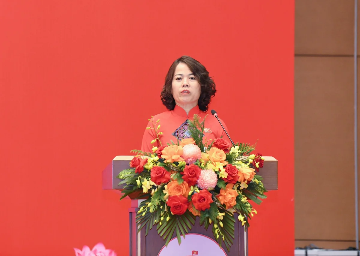 truong-doan-dbqh-tinh-tuyen-quang-ly-thi-lan.1.jpg