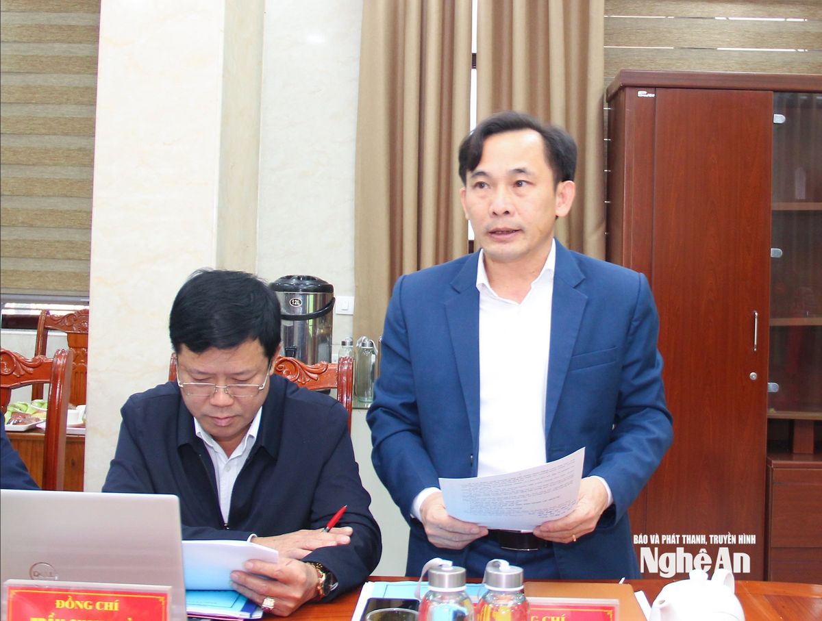 bna_-dong-chi-ngo-dinh-vien-pho-bi-thu-dang-uy-cac-co-quan-dang-tinh-bao-cao-kiem-diem-tap-the-ban-thuong-vu-nam-2025.-anh-mai-hoa.jpg