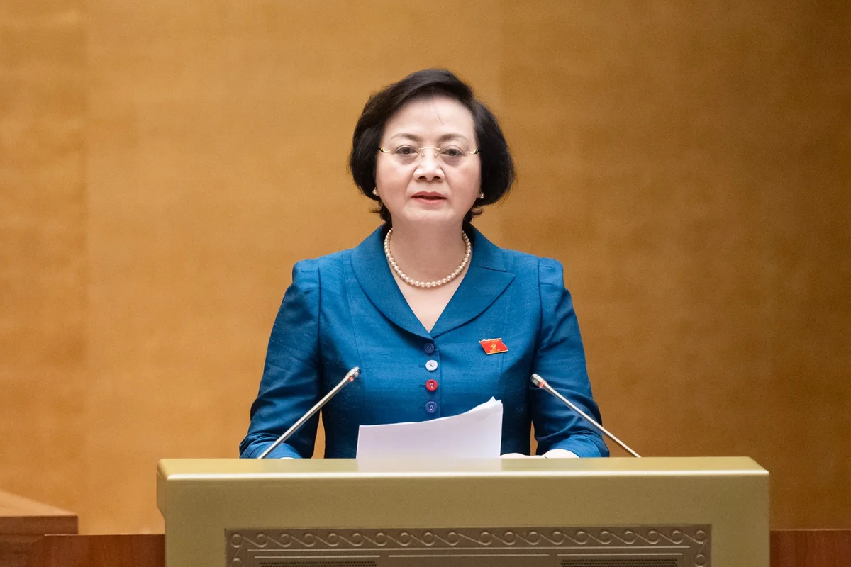 z72_0592-bo-truong-bo-noi-vu-pham-thi-thanh-tra.jpg