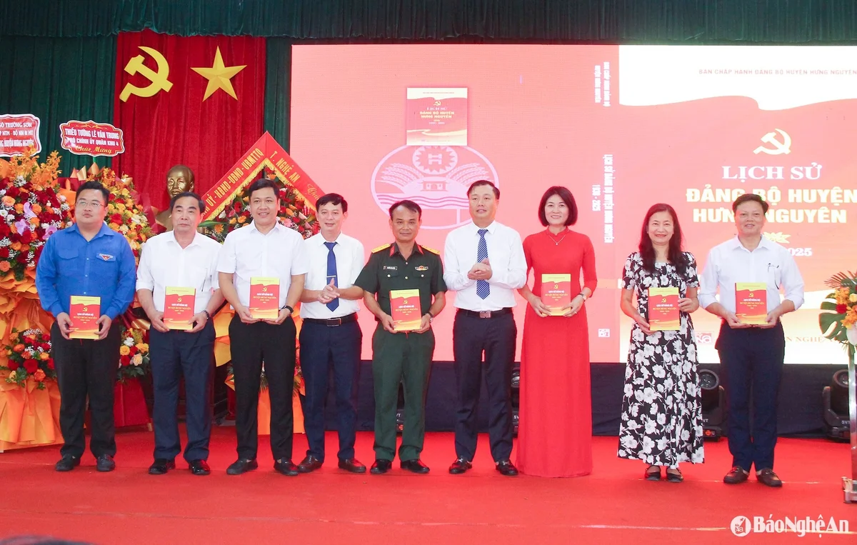 bna_-dong-chi-le-pham-hung-.jpg