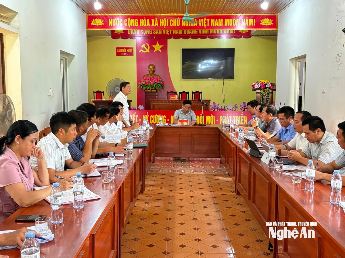bna_quang-canh-buoi-lam-viec.jpeg