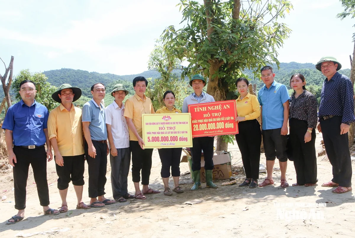 ty-dong-cho-xa-tuong-duong-phuc-vu-khac-phuc-hau-qua-thien-tai-dong-thoi-uy-ban-mttq-tinh-cung-ho-tro-5-ty-dong-cho-nhan-dan.jpg