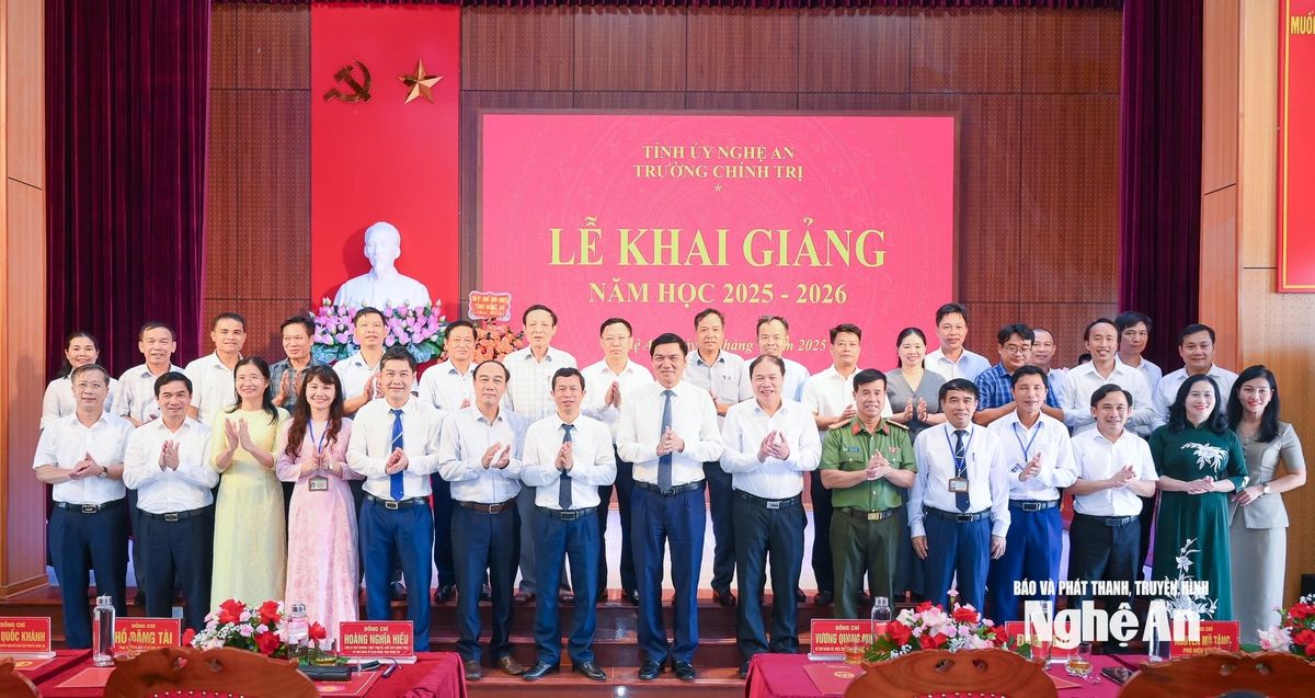 bna_truong-chinh-tri-tinh.jpg