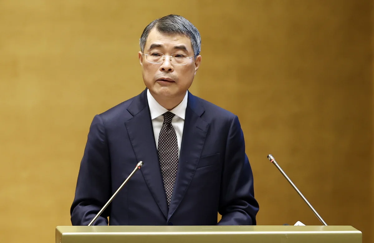 le-minh-hung-7142-732.jpg?width=0&s=RdQwTAsGB6JJxeyKlHBTWg