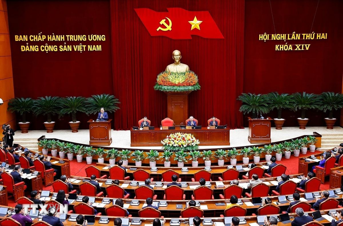 d69578651ddbed408dc3e73cbc6867b38ee5f4d-_ttxvn-be-mac-hoi-nghi-lan-thu-hai-ban-chap-hanh-trung-uong-dang-khoa-xiv-8662150-2.jpg