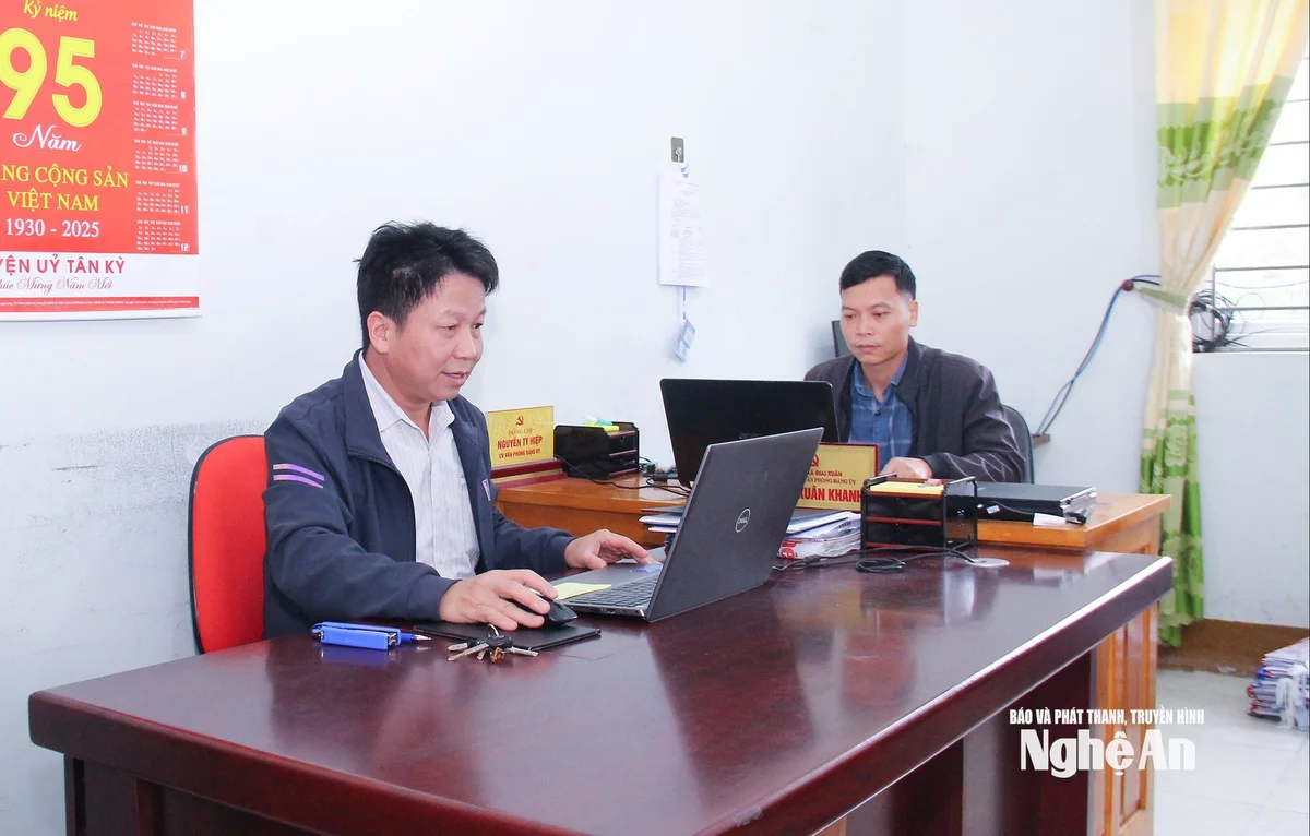 bna_-can-bo-cong-chuc-xa-giai-xuan-.jpg