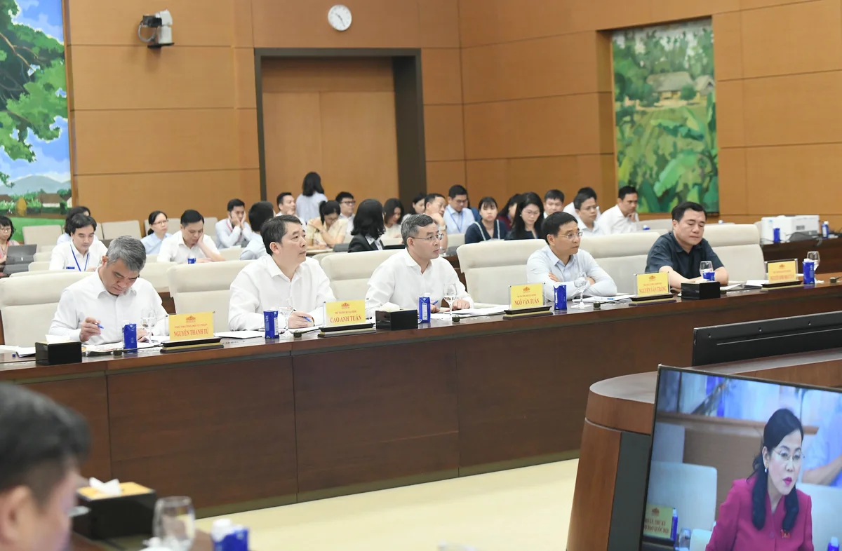 cac-dai-bieu-tai-phien-hopdsc_7576.jpg