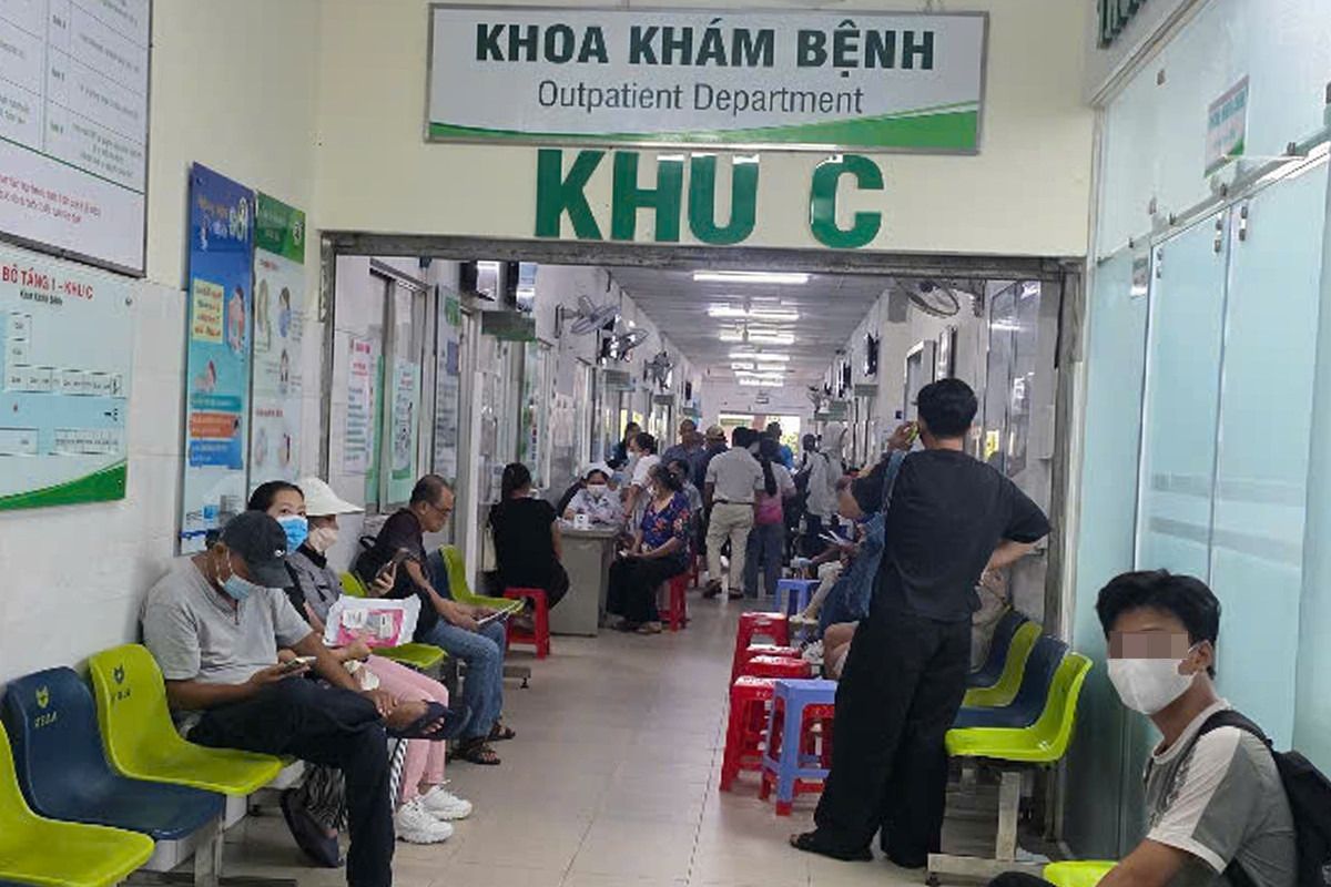 benh-nhan-bhyt-ngo-ngac-vi-con-thoi-gian-nhung-da-het-so-kham-345.jpg?width=0&s=nk_mlDvIC_xvOnTZfjnJOw&md5=uBU5a7LXJCeUe5PeOs_Gjg&expires=1790599528