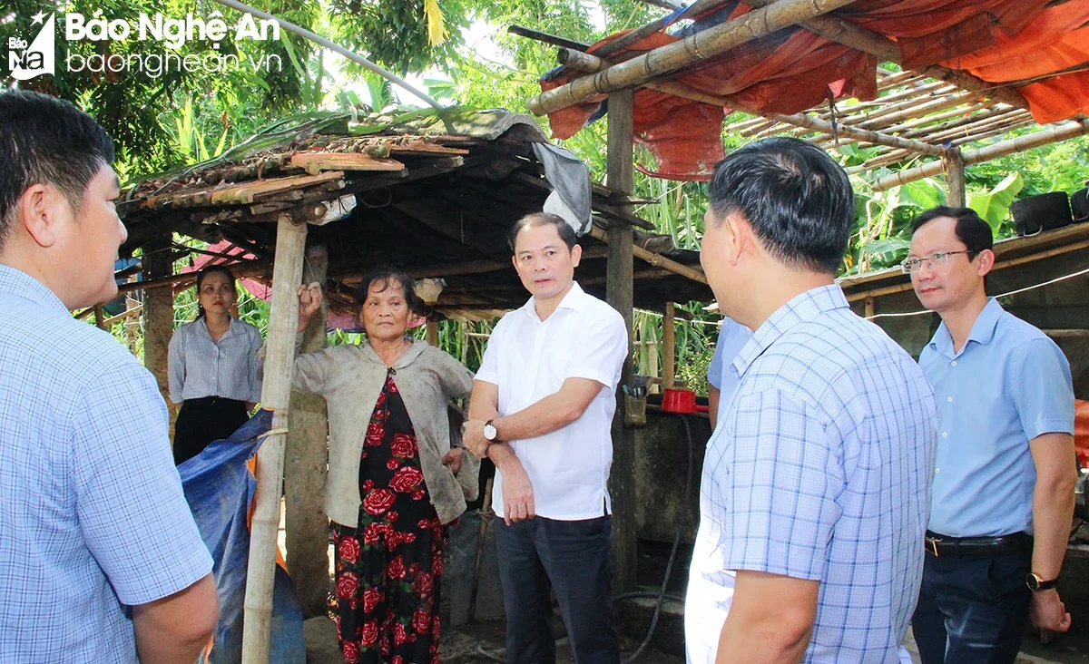 bna-doan-giam-sat-cua-thuong-truc-hdnd-tinh-truc-tiep-khao-sat-lang-nghe-y-kien-nguoi-dan-xa-chi-khe-con-cuong-anh-mh-9765.jpeg.webp
