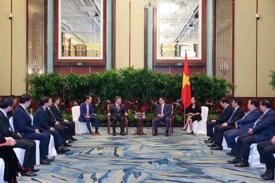 thu-tuong-pham-minh-chinh-tiep-ong-tow-heng-tan-pho-chu-tich-hoi-dong-quan-tri-tap-doan-sembcorp-anh-vgpnhat-bac-8897.jpg