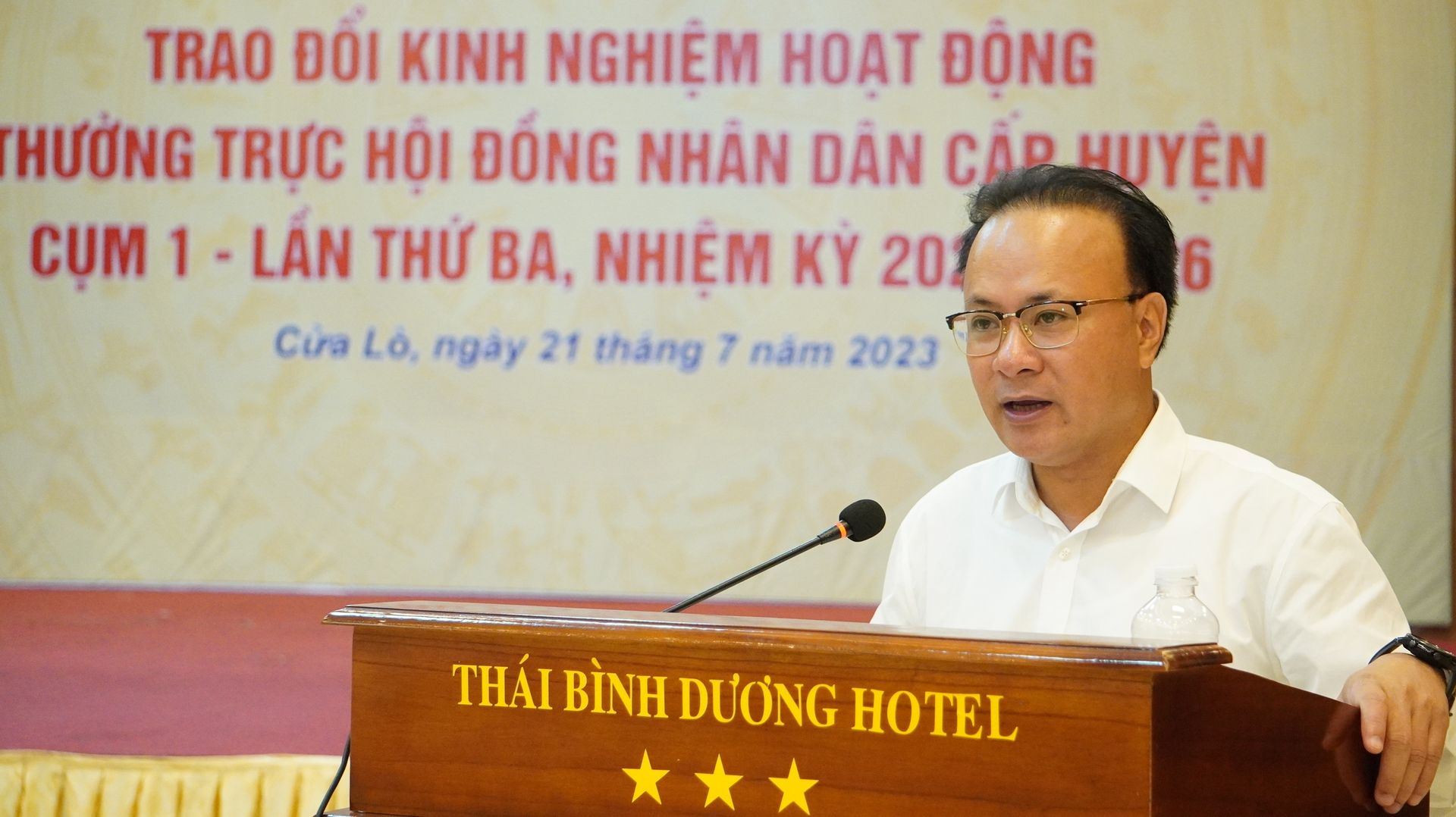 thiet-thuc-hieu-qua-tu-hoi-nghi-trao-doi-kinh-nghiem-hoat-dong-thuong-truc-hdnd-cap-huyen-cum-1-lan-thu-ba--n12.jpg